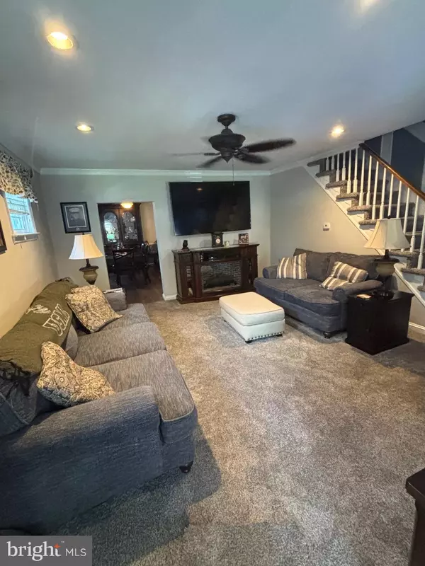 Drexel Hill, PA 19026,736 FAIRFAX RD