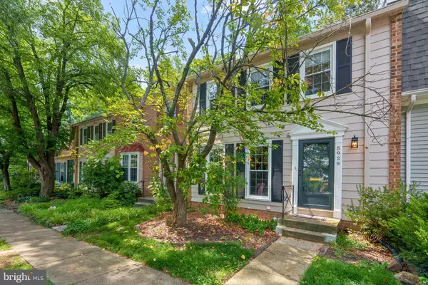 Alexandria, VA 22303,5929 BERKSHIRE CT