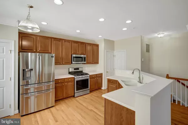 Herndon, VA 20171,13576 DAVINCI LN #78