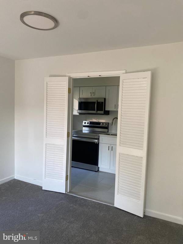Silver Spring, MD 20910,2206 WASHINGTON AVE #2206-W-302