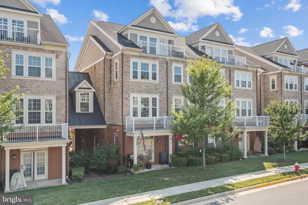 42612 HARDAGE TER, Ashburn, VA 20148