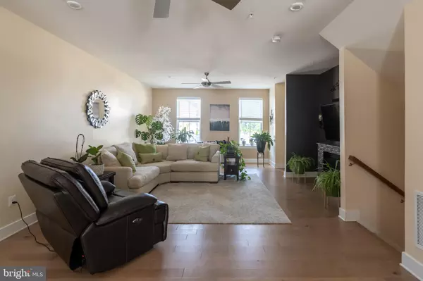 Gambrills, MD 21054,1445 HONEYLOCUST DR