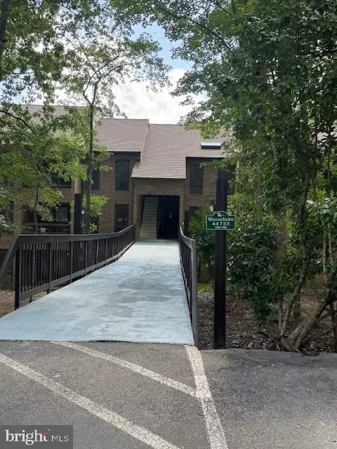 California, MD 20619,44755 WOODLAKE CT #1E