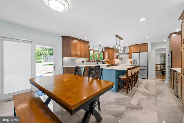 Pilesgrove, NJ 08098,11 MIMOSA LN