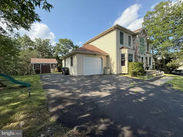 East Stroudsburg, PA 18301,348 CLICKO LN