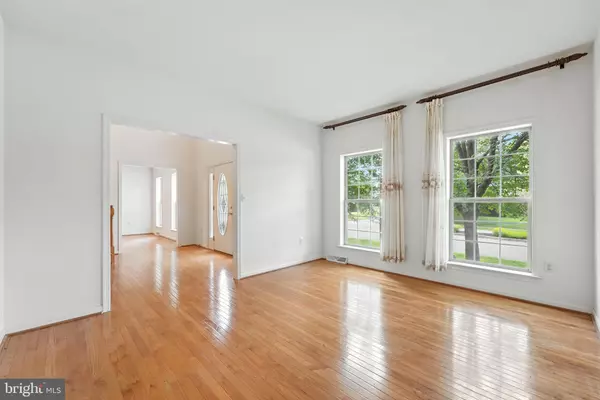 West Grove, PA 19390,2 RADENCE LN