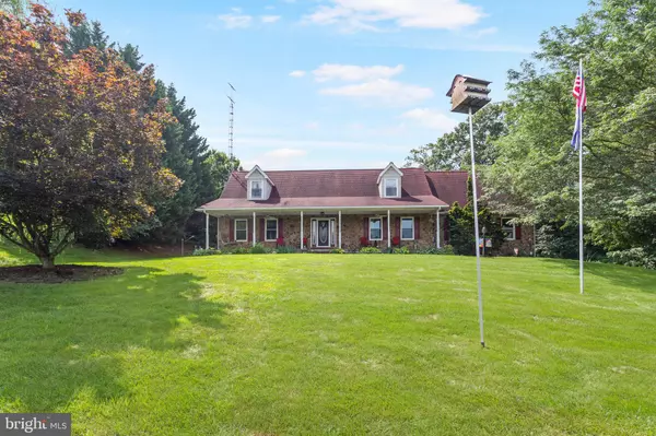 2880 SEITZVILLE RD, Seven Valleys, PA 17360