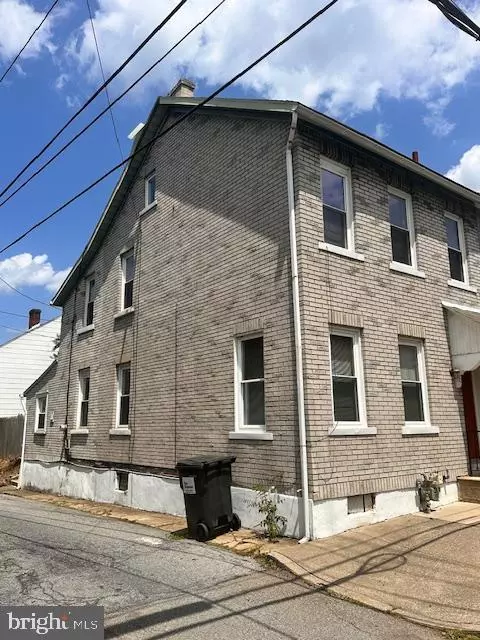 Bethlehem, PA 18018,121 E GARRISON ST