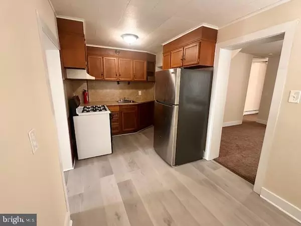Bethlehem, PA 18018,121 E GARRISON ST