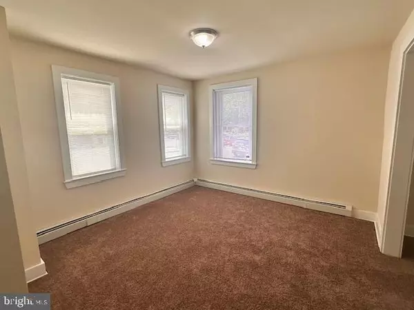 Bethlehem, PA 18018,121 E GARRISON ST