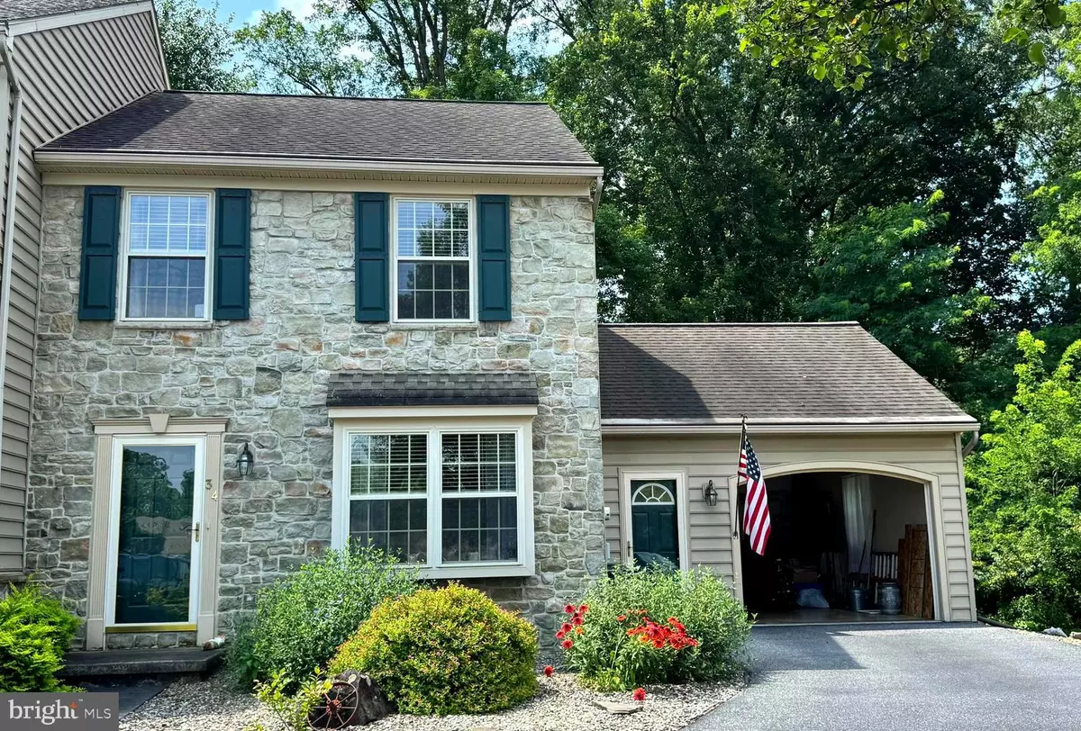 Elizabethtown, PA 17022,34 KING CT