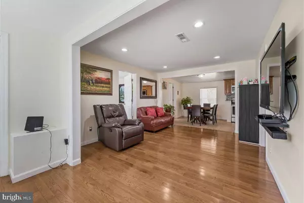 Clinton, MD 20735,9200 STUART LN