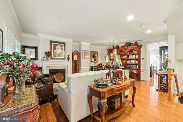 Occoquan, VA 22125,106 EDGEHILL DR
