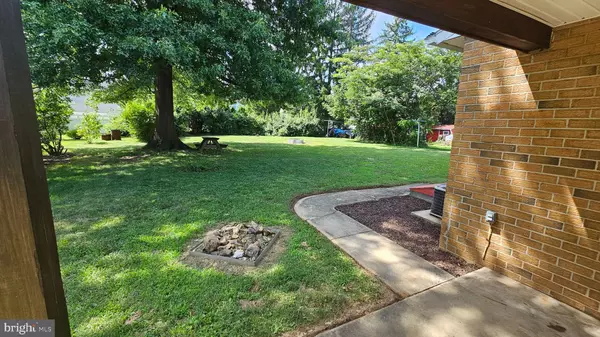 Mercersburg, PA 17236,5979 BUCHANAN DRIVE