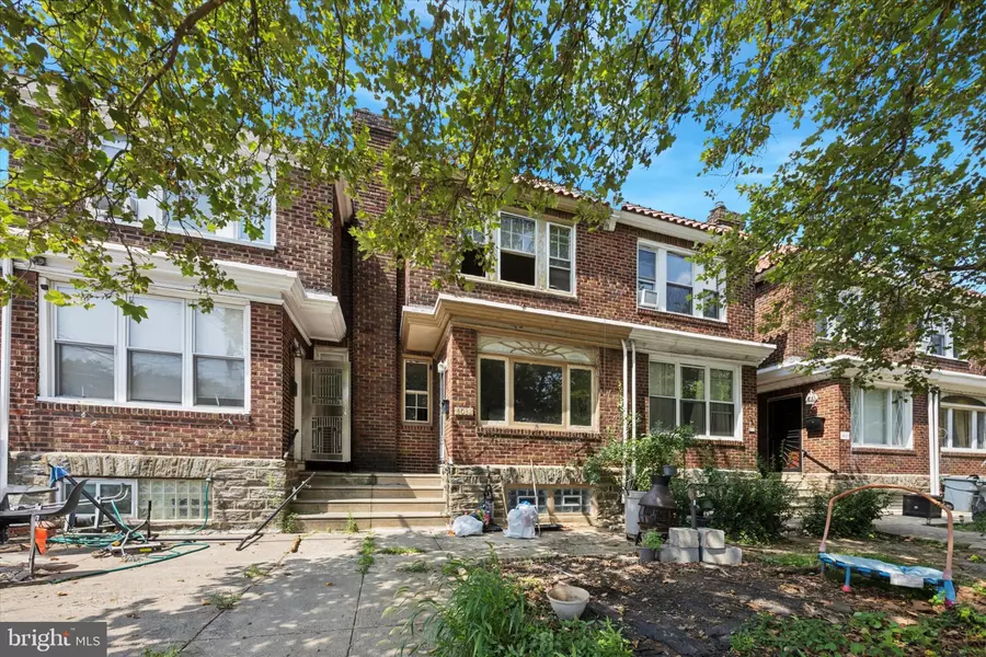 4032 ROBBINS AVE, Philadelphia, PA 19135