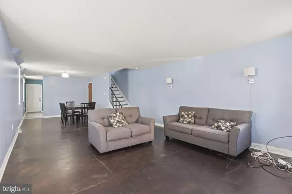 Philadelphia, PA 19148,1805 S 5TH ST