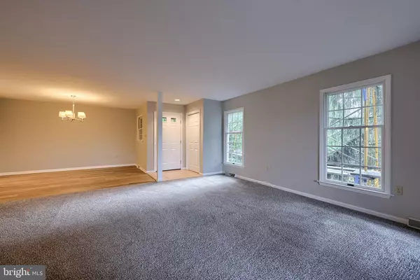 Wyomissing, PA 19610,2028 MEADOW GLN