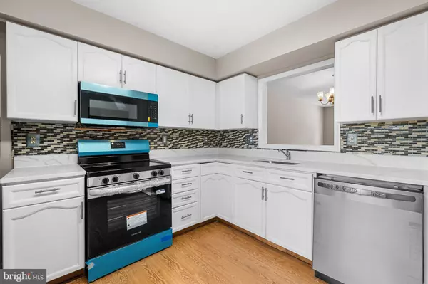 Leesburg, VA 20176,503 RICHMOND SQ NE