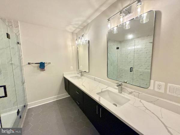 Washington, DC 20001,755 COLUMBIA RD NW #1