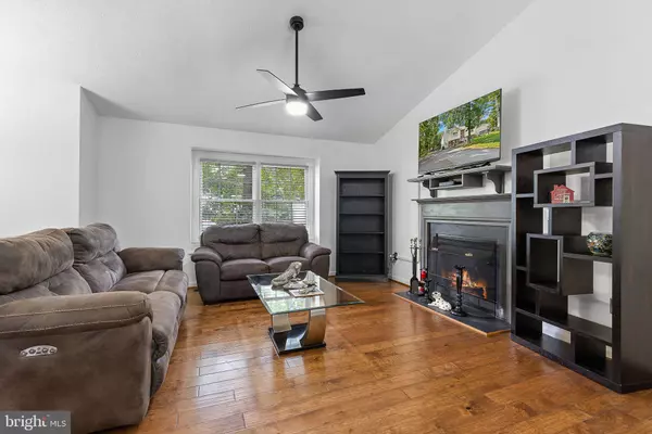 Fredericksburg, VA 22408,10417 FOREST HILL CT