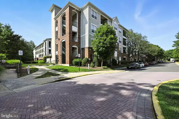 Alexandria, VA 22304,4860 EISENHOWER AVE #478