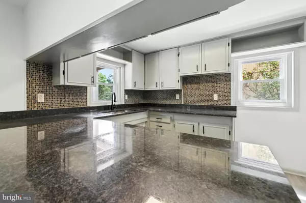 Shenandoah, VA 22849,782 SHIPYARD RD