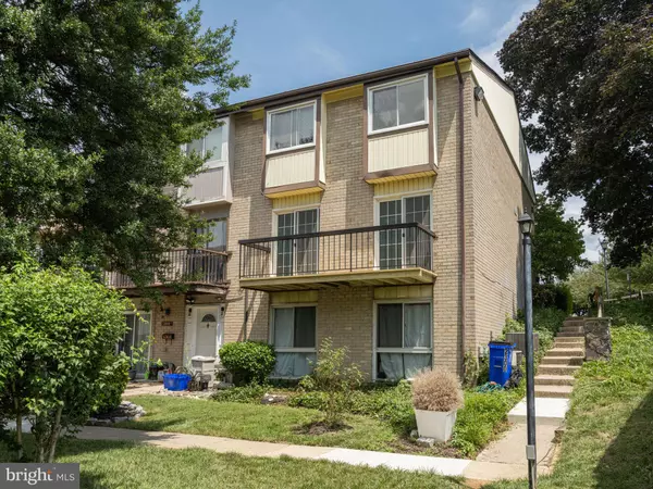 2304 SUN VALLEY CIR #1-A, Silver Spring, MD 20906