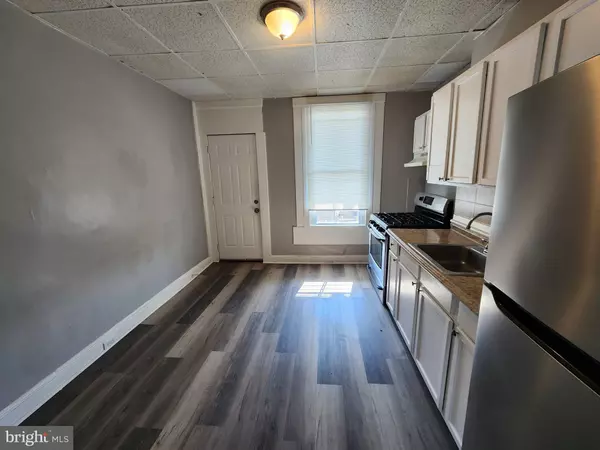 Baltimore, MD 21205,809 N CURLEY ST