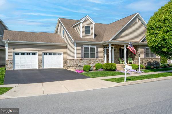 627 PRINCE GEORGE DR, Lancaster, PA 17601