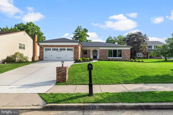Mount Laurel, NJ 08054,10 WARWICK CT