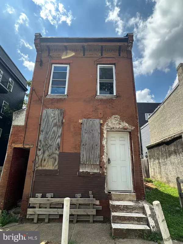 Philadelphia, PA 19122,2112 N DARIEN ST