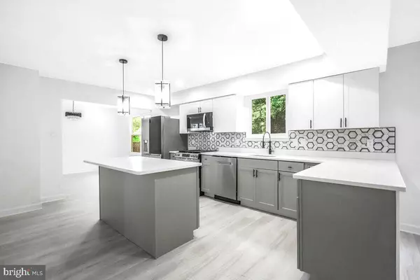6304 JUANITA CT, Suitland, MD 20746