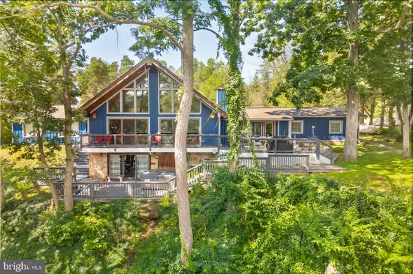 82 LANDMARK DRIVE #4, Mc Henry, MD 21541