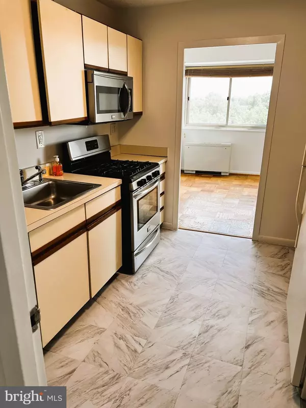 Alexandria, VA 22302,2500 N VAN DORN ST #1006