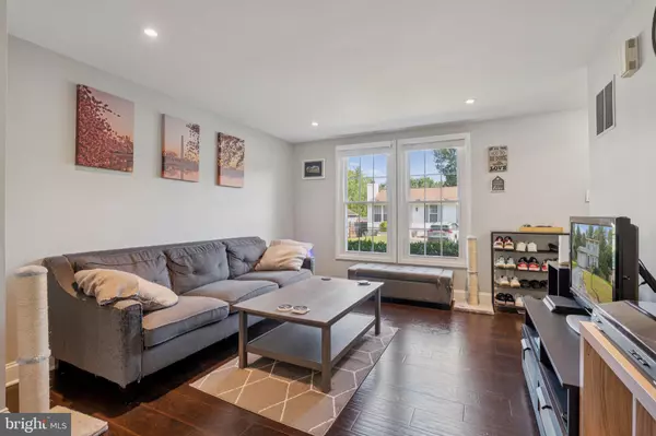 Gaithersburg, MD 20879,7310 TORRAN ROCKS WAY