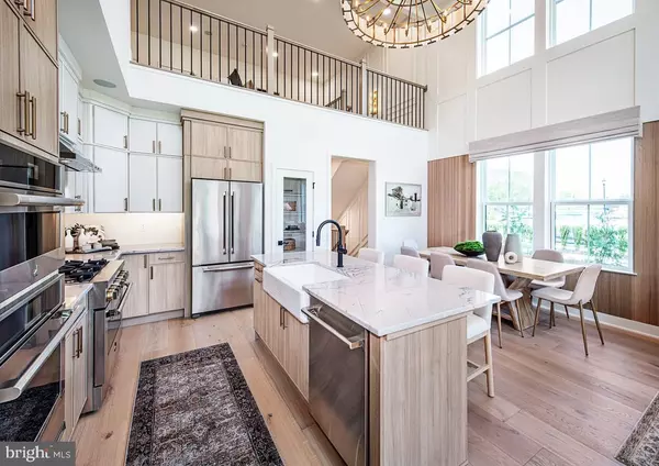 West Windsor, NJ 08550,8 CHERRY LN