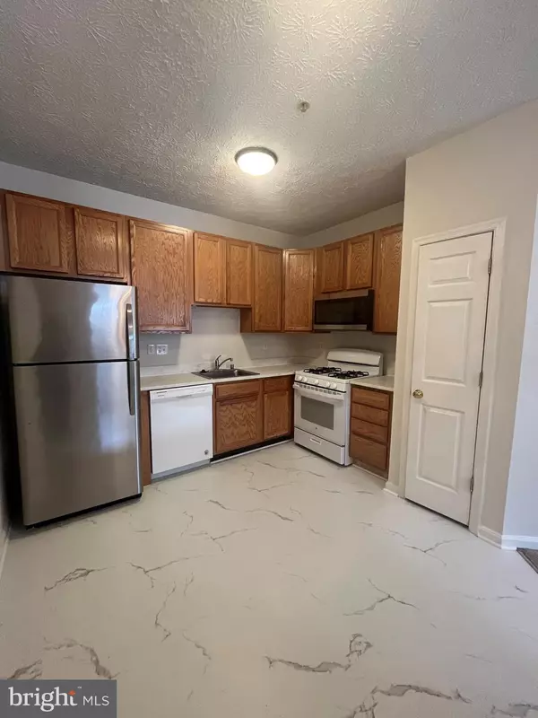 Severn, MD 21144,8206 BARRINGTON CT