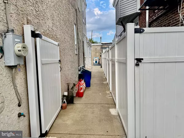 Philadelphia, PA 19124,1953 WAKELING ST