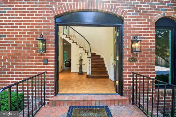 Washington, DC 20008,3233 ELLICOTT ST NW