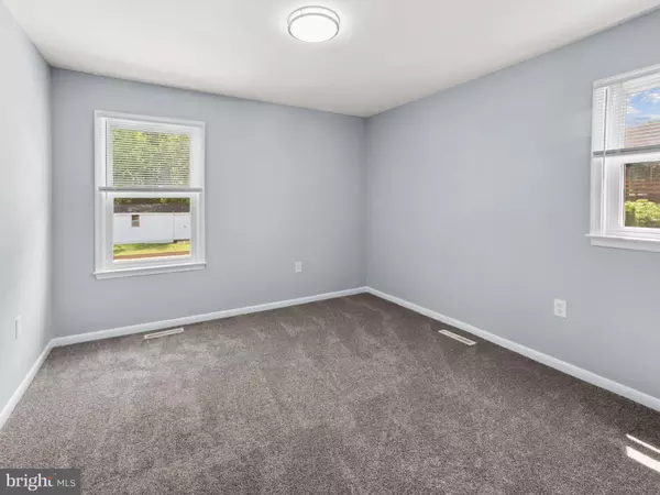 Essex, MD 21221,949 N MARLYN AVE