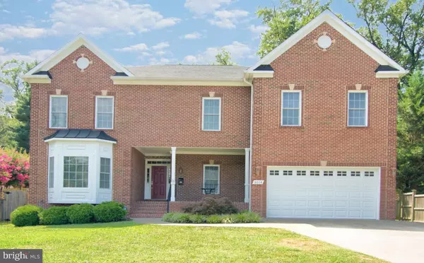 3014 FAIRMONT ST, Falls Church, VA 22042