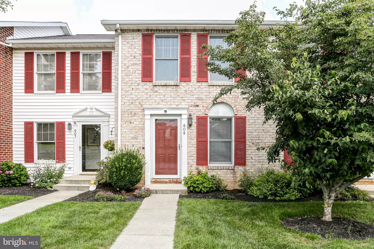 Mechanicsburg, PA 17055,608 COLONIAL VIEW RD