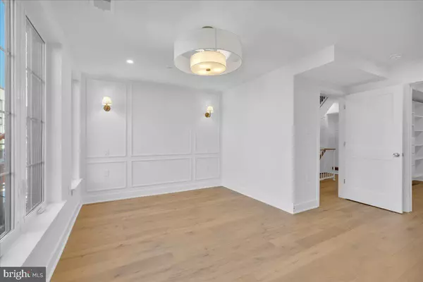 Philadelphia, PA 19146,520 S 17TH ST