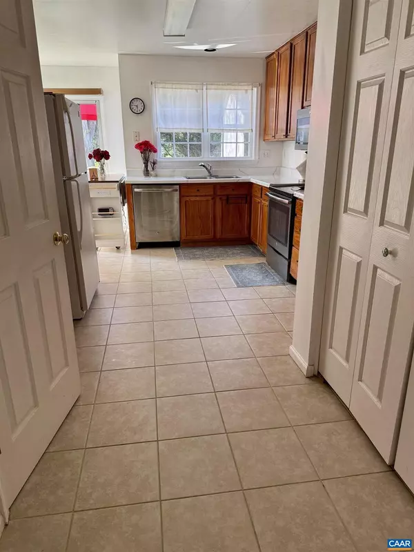Charlottesville, VA 22911,3260 TIMBERWOOD PKWY