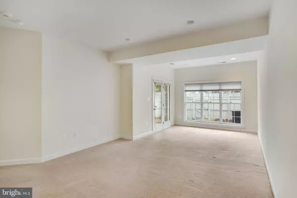 Chantilly, VA 20152,24949 BANNOCKBURN TER #LOT 101