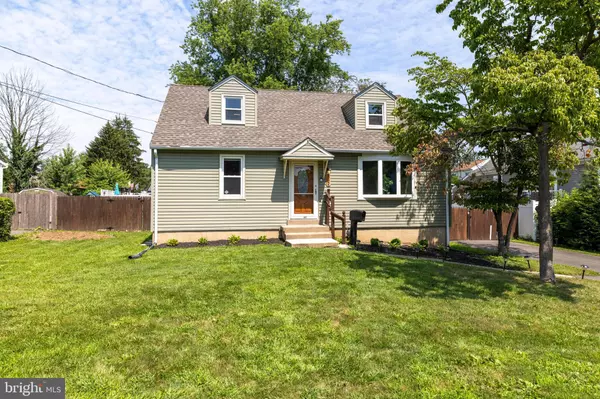 552 CONTINENTAL RD, Hatboro, PA 19040