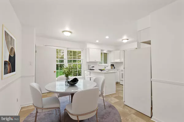 Rockville, MD 20854,8803 TUCKERMAN LN