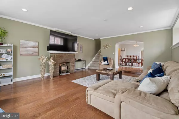 Philadelphia, PA 19138,2216 W CHELTENHAM AVE