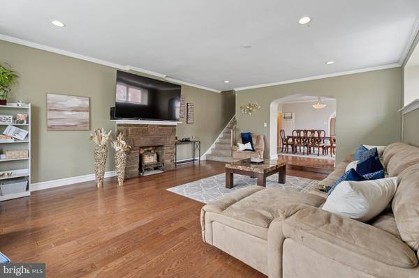 Philadelphia, PA 19138,2216 W CHELTENHAM AVE