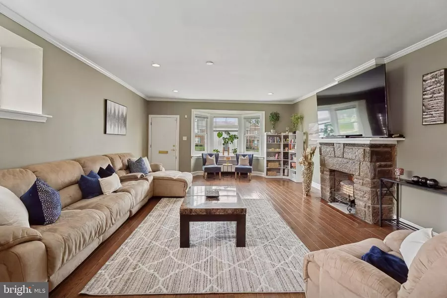 2216 W CHELTENHAM AVE, Philadelphia, PA 19138